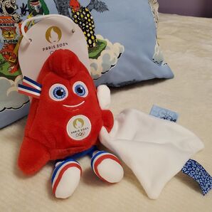 2024パリ五輪ぬいぐるみ ドゥドゥ付き フリージュ