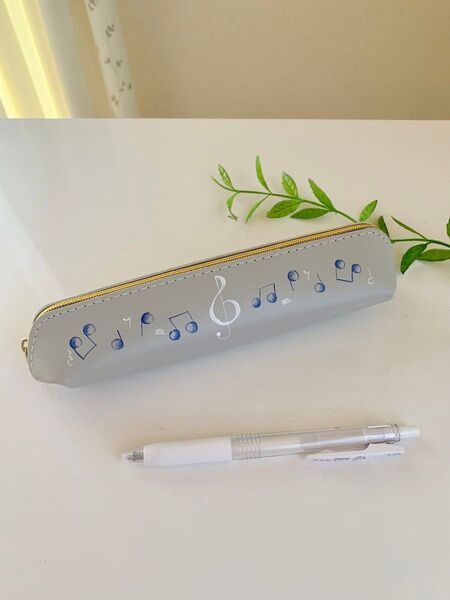 レザー調のペンケース14 筆箱 フラワー 文房具 音符 音楽 ピアノ ト音記号