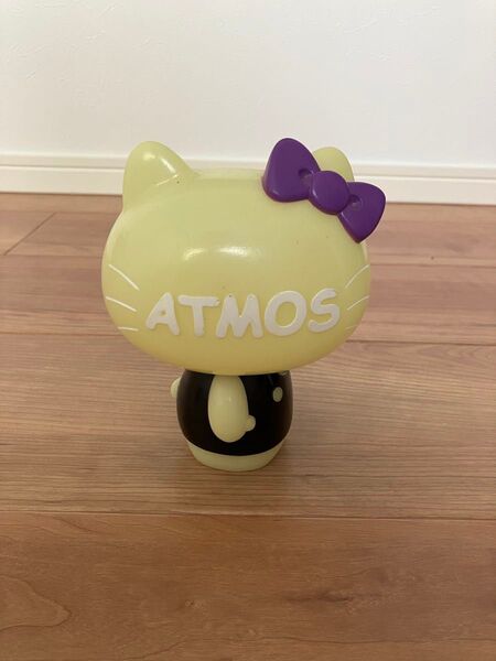 atmos × ハローキティ コラボフィギュア