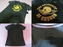 激レア USカレッジ ナイキ【Nike】【DRI FIT】オレゴン大学ダックス【OREGON DUCKS】VネックTシャツUS L グリーン 新品未使用_画像3