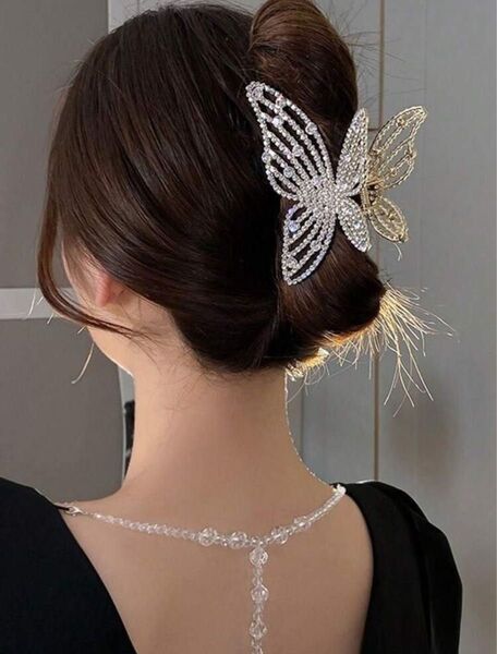 ★現品限り&新品★蝶々 ヘアクリップ バンスクリップ バレッタ ヘアアクセサリー ゴールド キラキラ 髪飾り