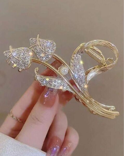 ★現品限り&新品★チューリップ ヘアクリップ バンスクリップ バレッタ ヘアアクセサリー ゴールド キラキラ 髪飾り