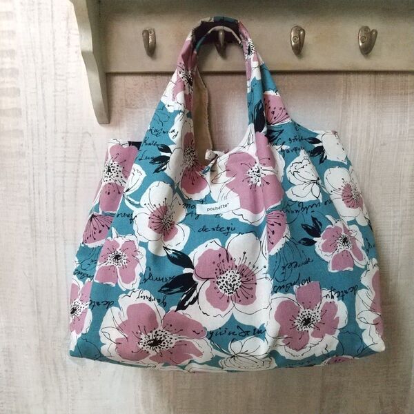 handmade エコバッグ 綿麻ドローイングフラワー柄 ブルーグリーン pochette サブバッグにも