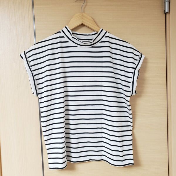 美品 GU ボーダー カットソー Tシャツ フレンチスリーブ