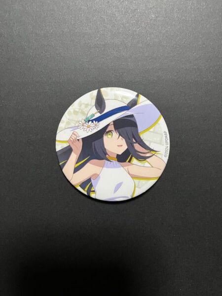 劇場版 ウマ娘 トレーディング缶バッジ バカンスver. マンハッタンカフェ