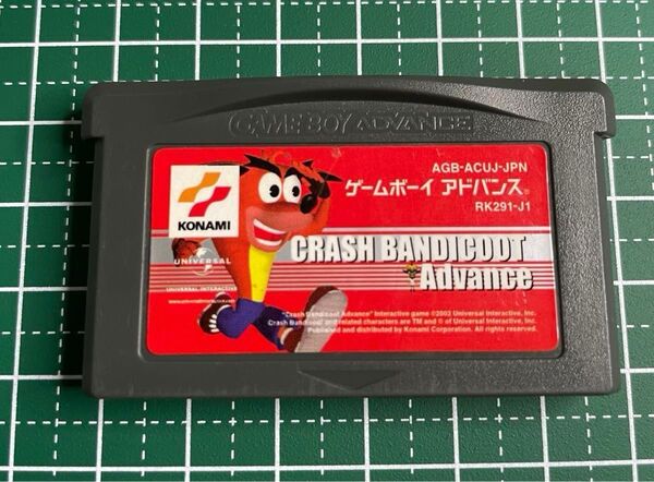 GBA クラッシュバンディクーAdvance ソフトのみ ゲームボーイアドバンス 表側シール部分痛みがあります。