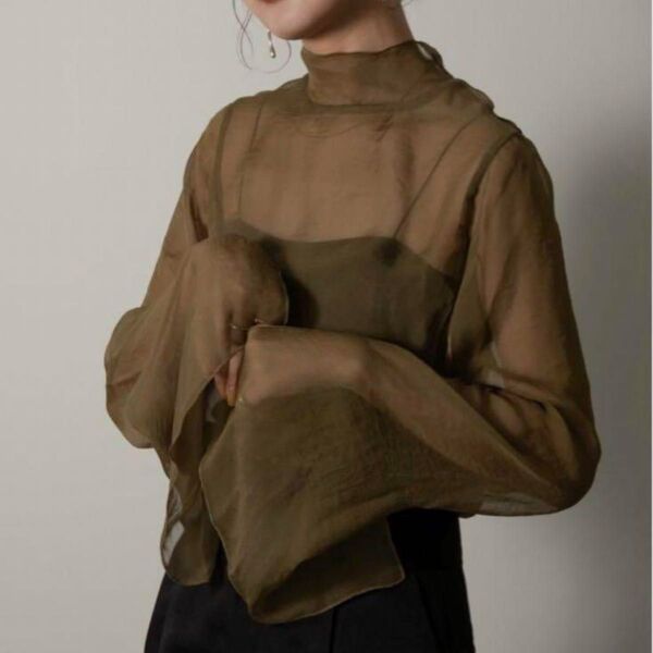 Amiur sheer slit sleeve tops カーキグリーン