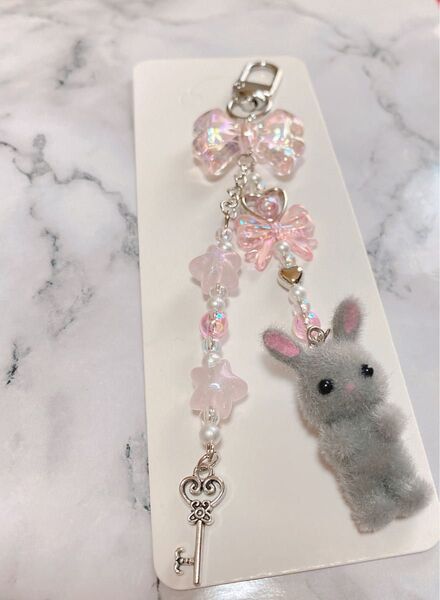 ビーズキーホルダー うさぎ ピンク 推しカラー y2k 韓国 コレクトブック ストラップ ハンドメイド キーホルダー