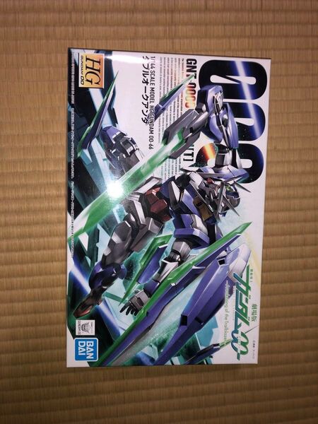 ダブルオークアンタ ガンダムエクシア HG ガンプラ