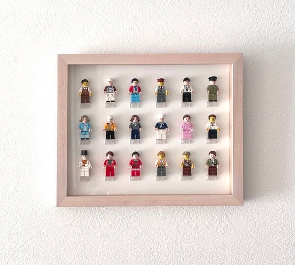 LEGO レゴ ミニフィグ ディスプレイケース コレクションケース ミニフィグ18体付き