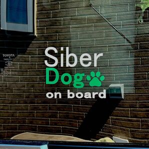 ウーバーイーツ風 犬が乗ってますステッカー