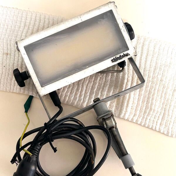 やまびこ 投光器 ELDS-46E
