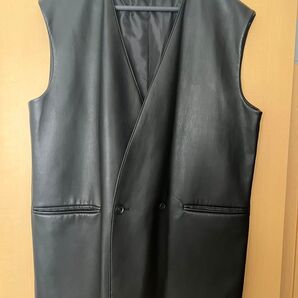 ZARAメンズフェイクレザーベスト