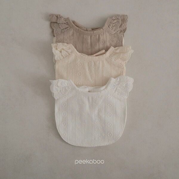 peekaboo Lily bib スタイ よだれかけ ビブ