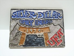 1979年 ビンテージ UEA SILVERDOLLAR FAMILY ENDURO バイク モーター系 オフロード USA製 ピンバッヂ バッジ エンデューロ レース 5.6×4cm