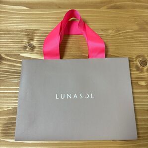 LUNASOL 紙袋