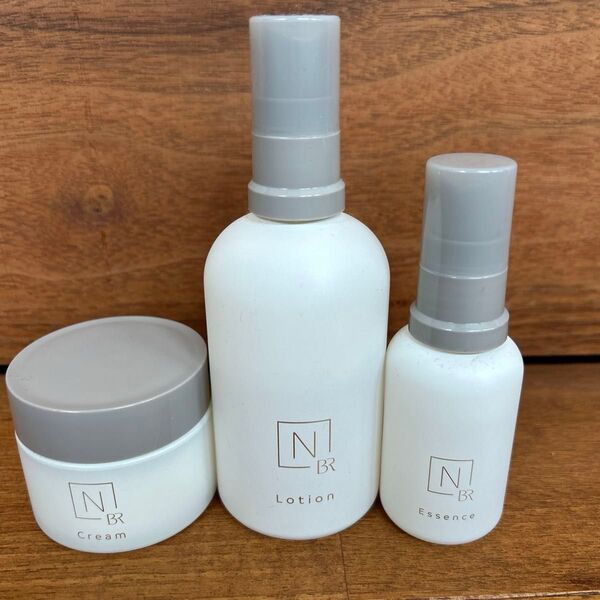 N organic Brightホワイトクリアローション、ホワイトメラノリーチエッセンス、ホワイトリッチクリーム3点