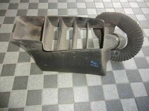 ■フェラーリ F355 ラジエター ダクト エアーインレット 右 中古 Ferrari Air inlet left 64525700■