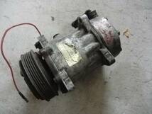 ■ルノー アルピーヌ V6 ターボ エアコン コンプレッサー 中古 Alpine RENAULT V6 Turbo Air Conditioner Compressor■_画像1