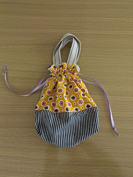 ランチバッグ ハンドメイド 巾着 巾着袋 お弁当袋 小物入れ ポーチ きんちゃく袋