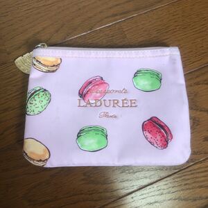 即決 LADUREE テッシュ ポーチ