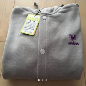 【新品・未使用】mobusパーカー