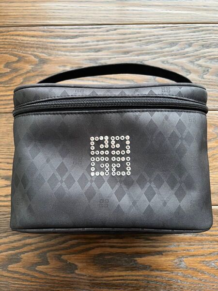 GIVENCHY バニティポーチ