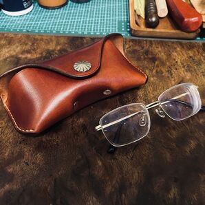 新品 手作り メガネケース イタリアンレザー レッド