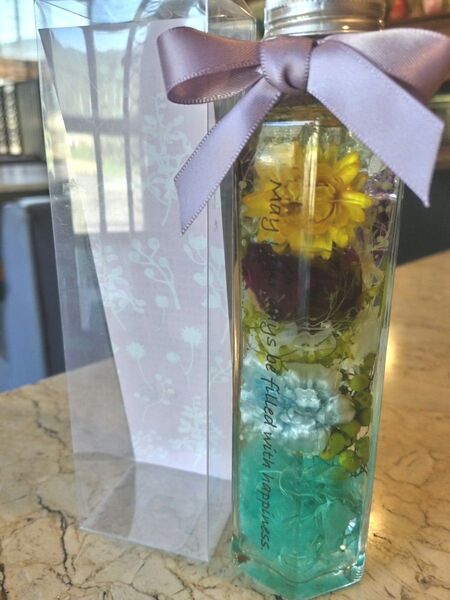 お仏壇用ボトルフラワー薔薇入り(オイル入り、ケース付き)