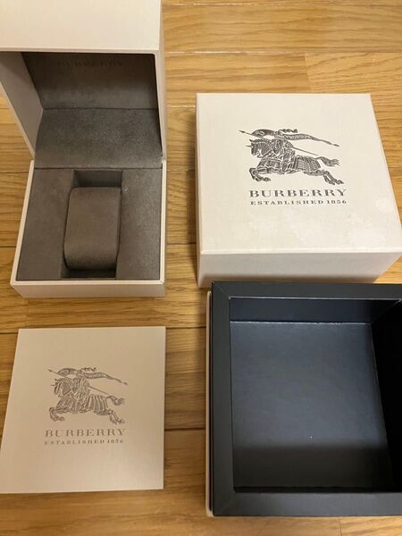 バーバリー 腕時計 空箱 保存箱付き 腕時計 バーバリー BURBERRY 付属品
