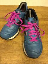 NEW BALANCE WL５７４MBR 青系ラメ ウィメンズ２６．５Ｂ USED ランニング_画像1