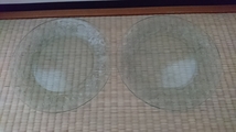 昭和レトロ ガラス食器 色ガラス ガラスのお皿 2枚 フルーツ柄 食器 未使用 美品_画像1
