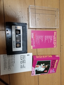 カセットテープ 輸入盤　BALLADS ELVIS ジャンク