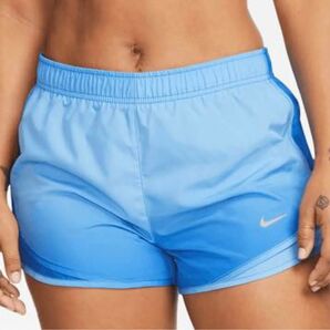 ナイキ Mサイズ ランニングパンツ 水色 NIKE ショートパンツ ヨガ