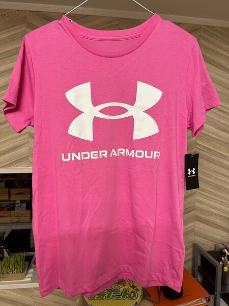 アンダーアーマー Lサイズ Tシャツ レディース ピンク