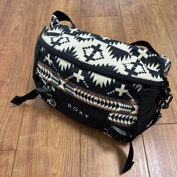ROXY ショルダーバッグ