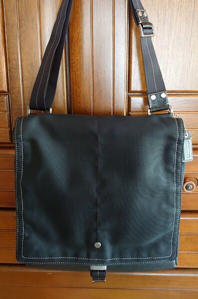 コ―チ(COACH) メッセンジャ―/ショルダ―バック