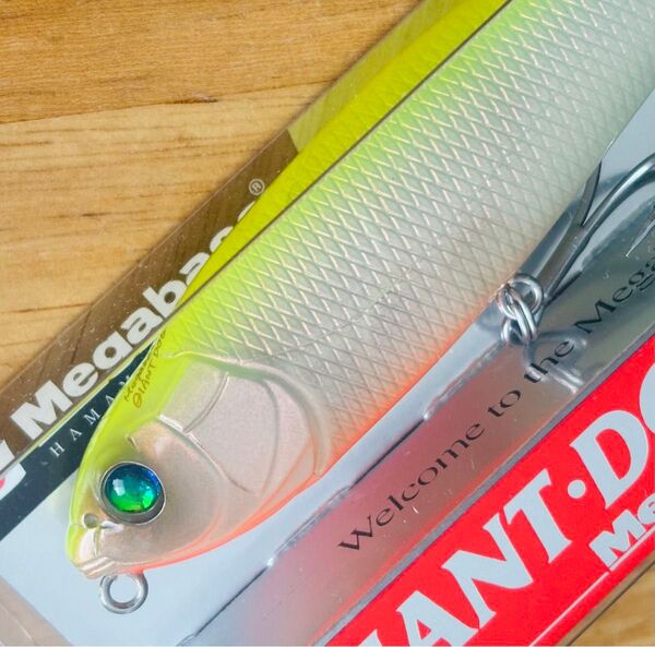 新品 メガバス Megabass ジャイアントドッグX GIANT DOG-X SW PM HOT SHAD