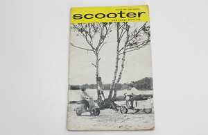  ultra rare hard-to-find goods 60 period Britain scooter magazine [SCOOTER AND THREE WHEELER]1964 year 8 month number cover = the first period VESPA90 & LAMBRETTA CENTO materials also optimum 