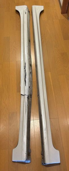 30後期 プリウス サイドステップ 左右 パールホワイト