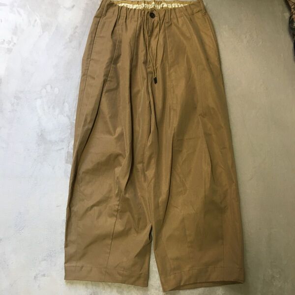 秋冬物処分の為値引きします。INHERIT パラシュートイージーパンツ サイズM