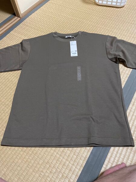 UNIQLO Tシャツ 五分袖