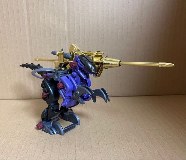 新世紀ゾイド【特別限定仕様のレブラプター】組立済