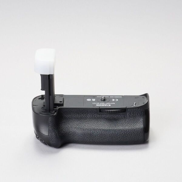 【即日発送】CANON純正品 バッテリーグリップ BG-E11/5D Mark Ⅲ