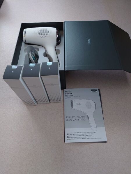 MUSEE 家庭用光美容器 S.S.Cエピフォトスキンケアプロ1つとS.S.Cエピフォトスキンケアプロ3本