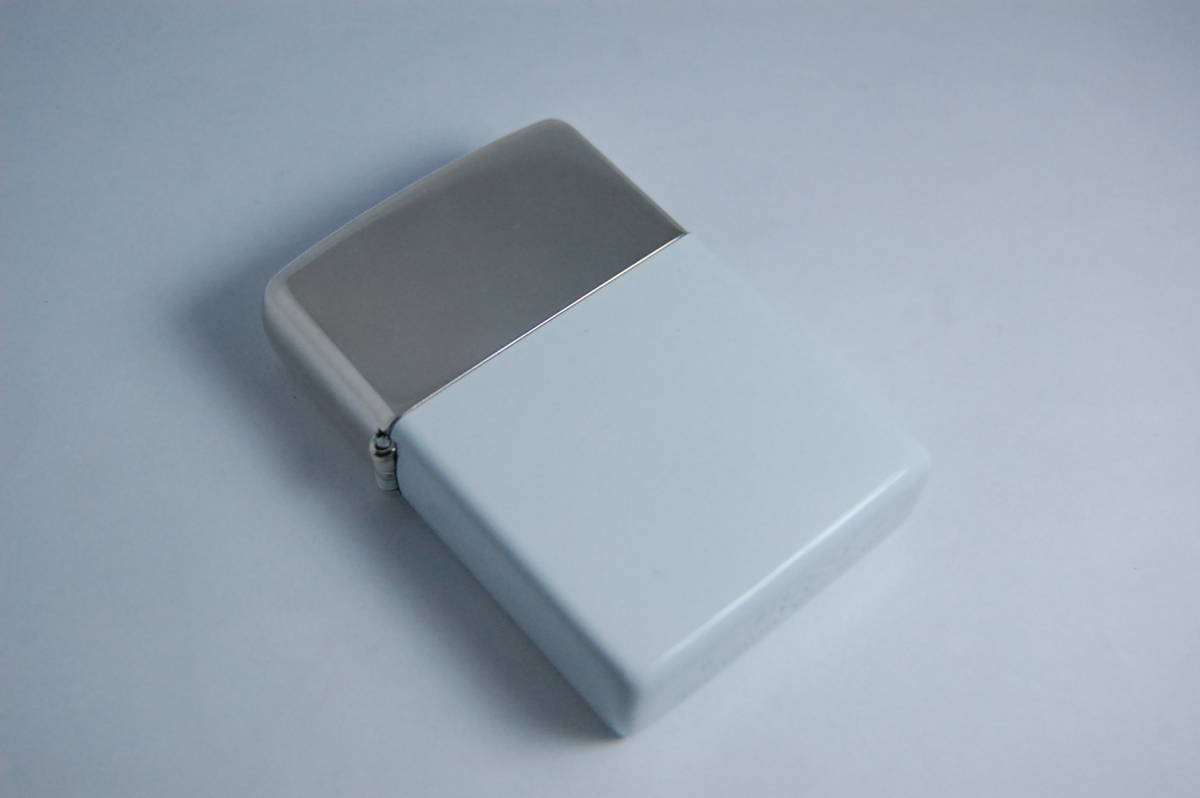 ホワイト《Zippo》の値段と価格推移は?|123件の売買情報を集計した ...