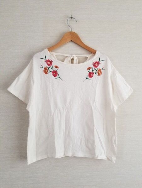 ニコアンド半袖刺繍カットソー☆半袖Tシャツ☆大人気☆送料込み☆送料無料☆