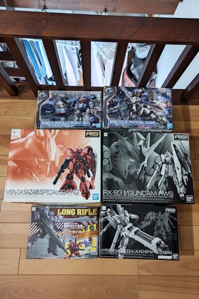 ガンプラセット RGサザビーSPECIALCOATING RGνガンダムHWS HGサイコ・ドーガ HGホビーハイザック他