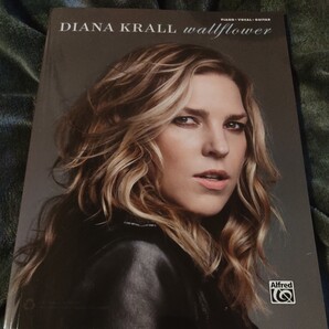 ダイアナ・クラール 「ウォールフロワー」ピアノ譜 輸入楽譜 新品未使用 かんたん決済 防水梱包 ギターコード ーー