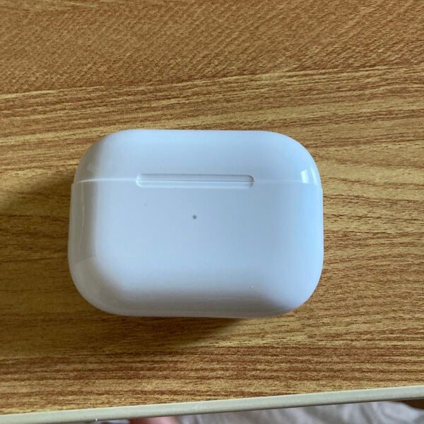 AirPods Pro エアーポッズプロ ディスプレーモデルApple製ではありません。ワイヤレスイヤホンとしての機能なし